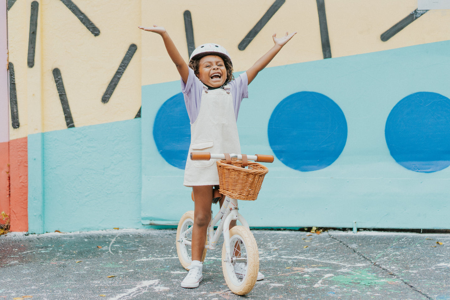 Banwood Vintage Balance Bike - Marest Allegra White - Grace and Fox