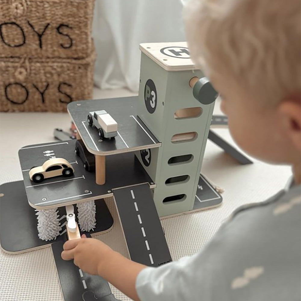 Jabadabado Wooden Parking Garage