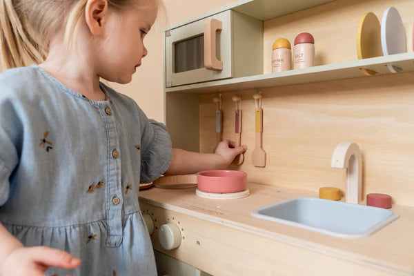 Little Dutch Mint Play Kitchen FSC