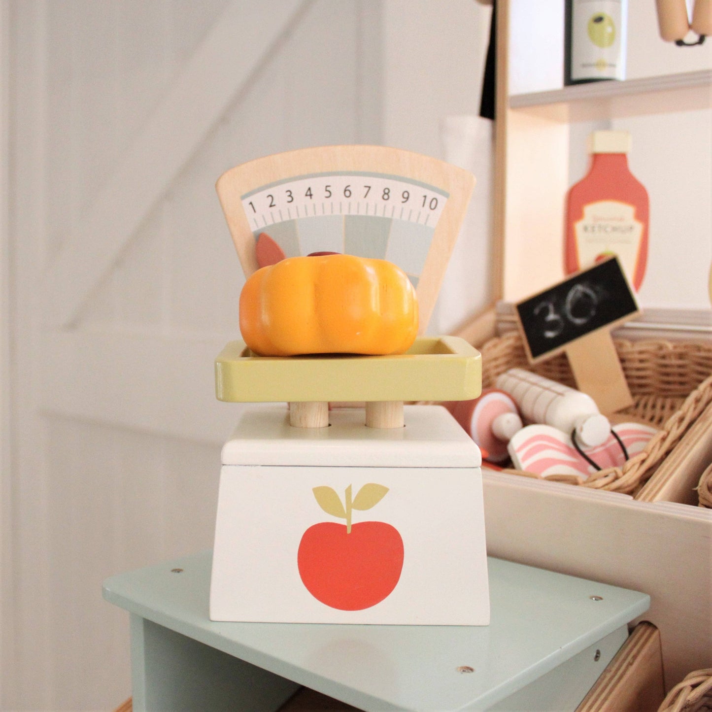 Tender Leaf Toys Wooden Market Scales