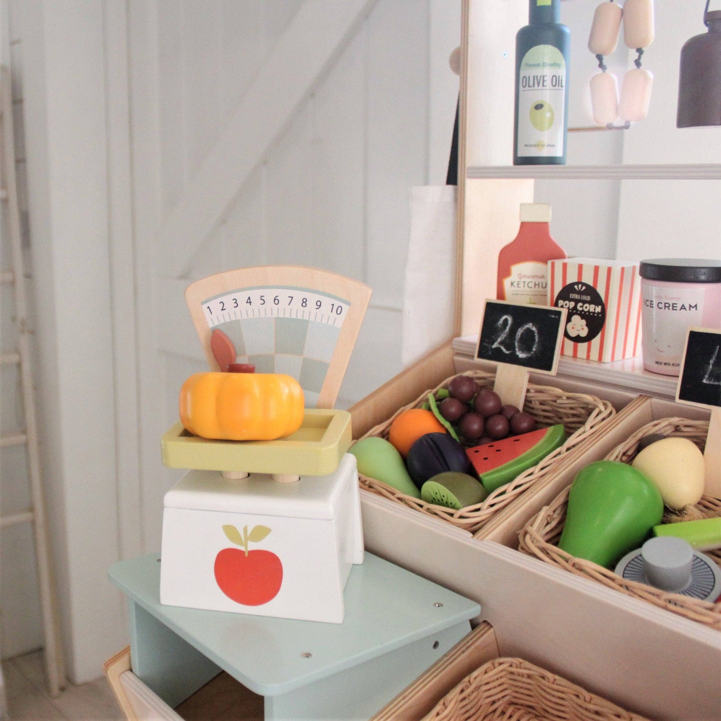 Tender Leaf Toys Wooden Market Scales