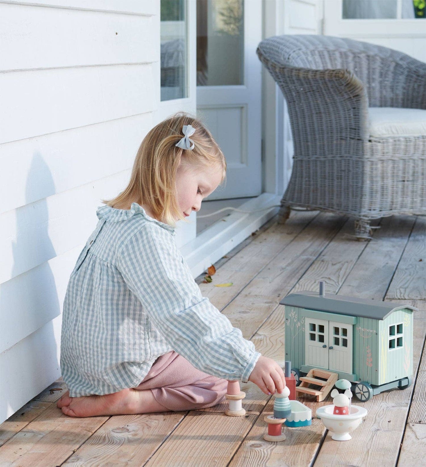 Secret Meadow Shepherds Hut - Grace and Fox