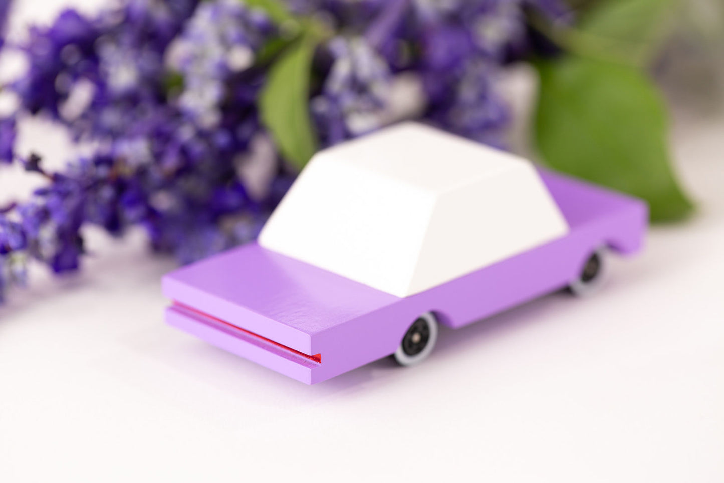 Candylab-  B.Berry Lilac Sedan Candycar