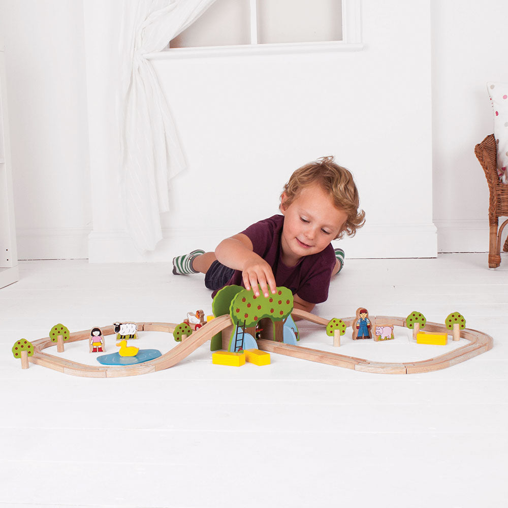 Farm Train Set by Bigjigs Rail