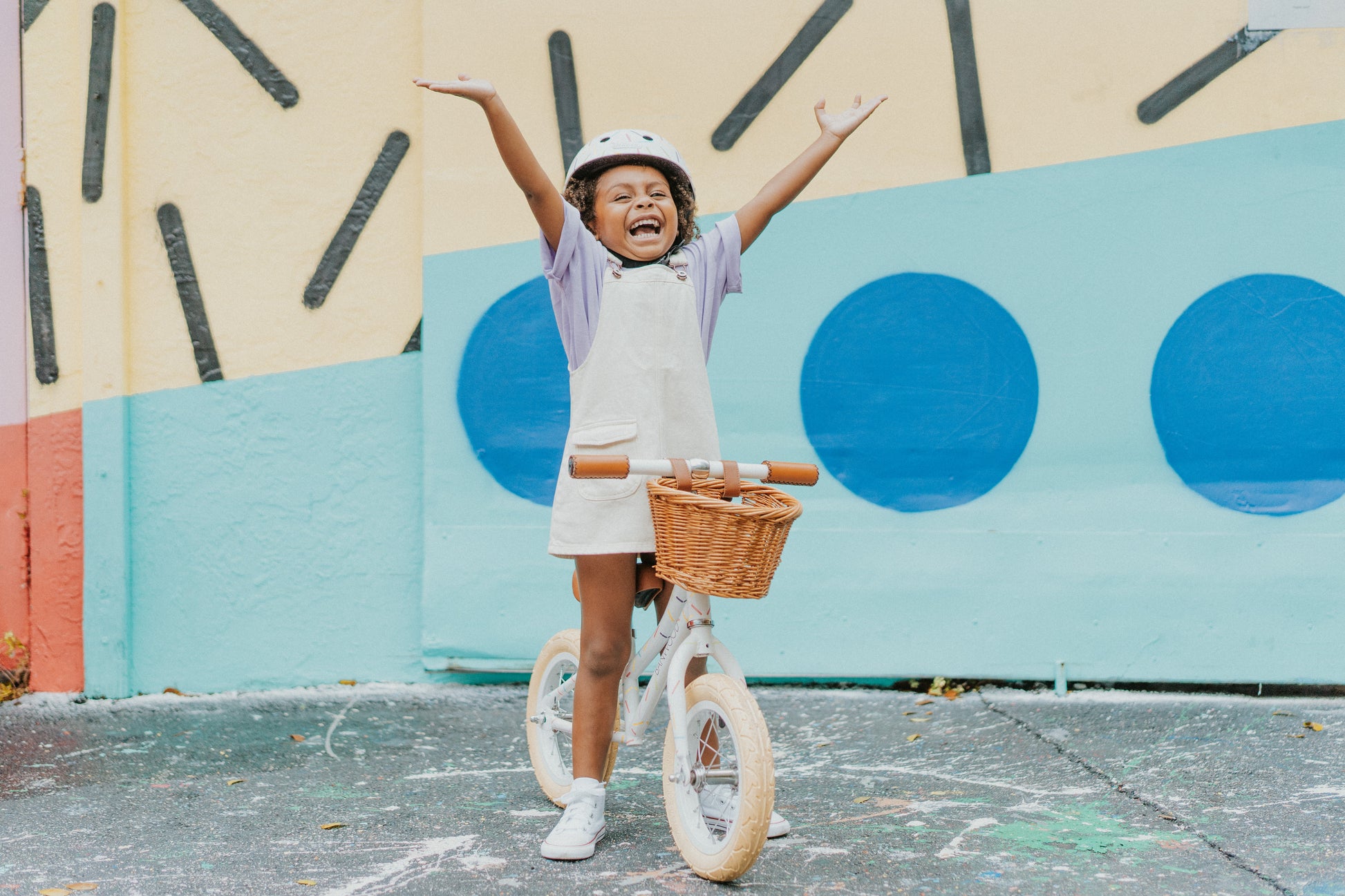 Banwood Vintage Balance Bike - Marest Allegra White - Grace and Fox